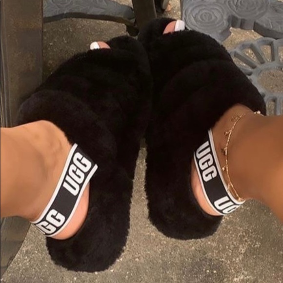 Ugg Slides - Picture 2 of 4